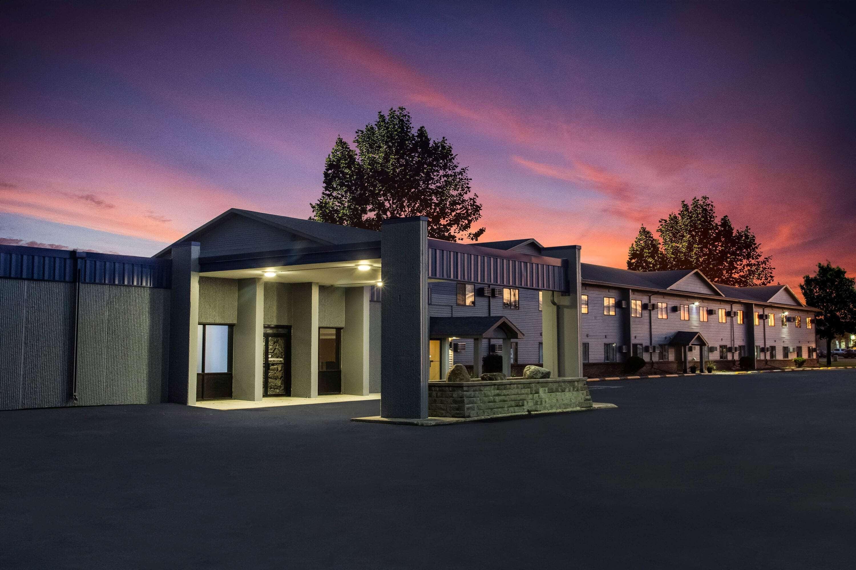 Travelodge By Wyndham Wahpeton Zewnętrze zdjęcie