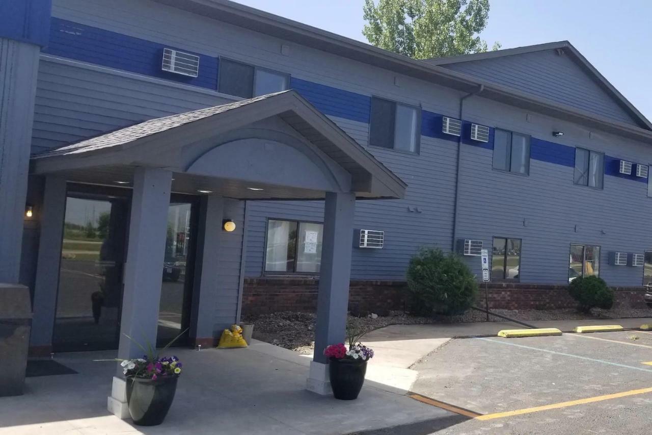 Travelodge By Wyndham Wahpeton Zewnętrze zdjęcie